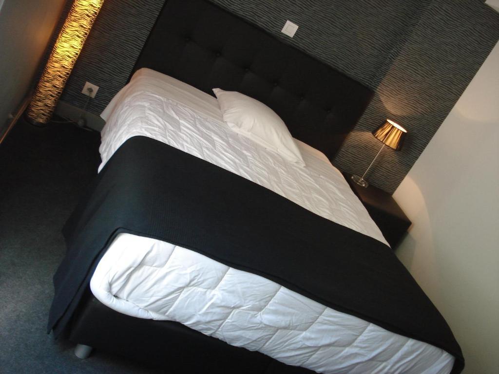 Hotel La Fayette Rochefort Phòng bức ảnh
